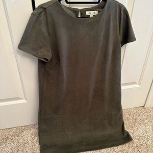 Women’s short sleeve khaki green dress